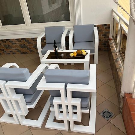 Appartement Altona Lomé Exteriör bild