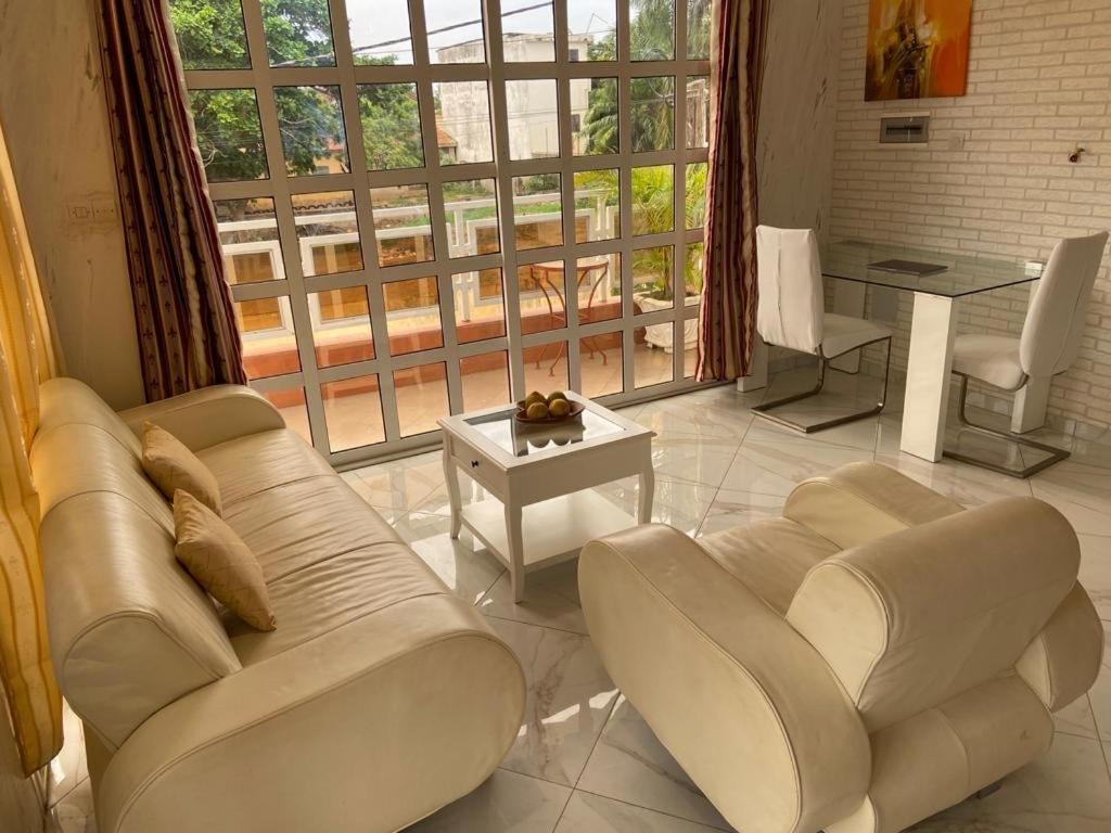 Appartement Altona Lomé Exteriör bild